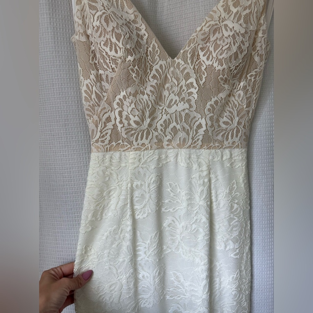 BHLDN Cream Sleeveless V-Neck Wedding Gown - Picture 10 of 16